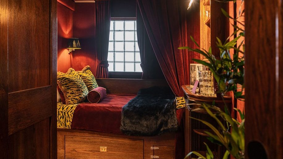 Hotel room at House of Gods